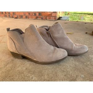 Booties Taupe Size 10 Chelsea Boots